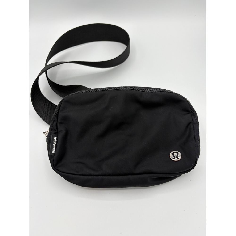 Lululemon Everywhere Belt Bag 1L Black Nylon Fanny Pack Crossbody LU9B78S